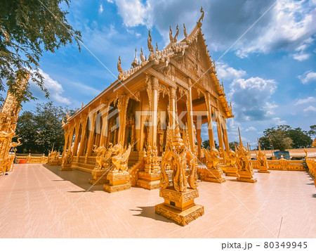 Wat Paknam Jolo in Chachoengsao, thailand Wat Paknam Jolo in Chachoengsao, thailand 80349945