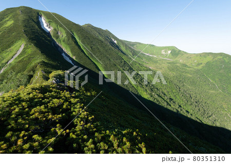 朝の北カールと幌尻岳ピーク 朝の北カールと幌尻岳ピーク 80351310