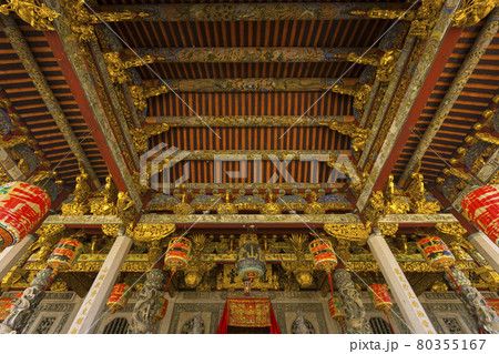 Exterior view of Leong San Tong Khoo Kongsi clanhouse against blue sky in Penang, Malaysia 80355167