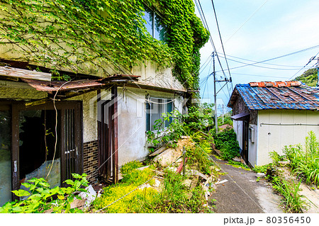 池島 小番所跡 歓楽街跡 【長崎市】 池島 小番所跡 歓楽街跡 【長崎市】 80356450