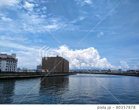 梅雨明けの神崎川風景 梅雨明けの神崎川風景 80357878