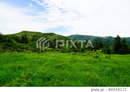 秋田 乳頭山 孫六コースからの乳頭山 遠景 秋田 乳頭山 孫六コースからの乳頭山 遠景 80358172