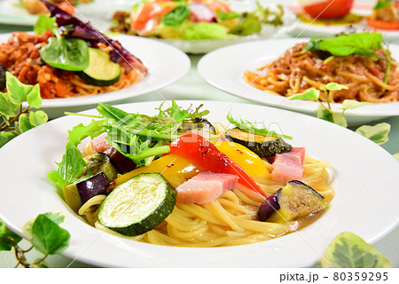 パスタ　地野菜を使った和風ペペロンチーノ	 80359295