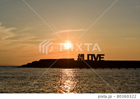 松任海浜公園のLOVEと夕景 80360322