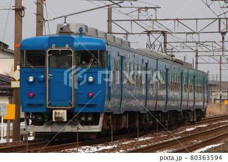 北陸本線413系（新潟県内：単色塗装） 80363594