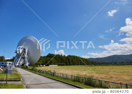 夏(8月)、45m電波望遠鏡を斜め後ろから見る 野辺山宇宙電波観測所 長野県 南牧村 夏(8月)、45m電波望遠鏡を斜め後ろから見る 野辺山宇宙電波観測所 長野県 南牧村 80364270