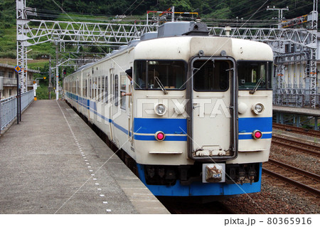 北陸本線413系（新潟県内：青帯-新塗装） 80365916