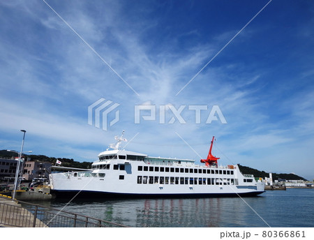瀬戸内海の小豆島にある土庄港 瀬戸内海の小豆島にある土庄港 80366861