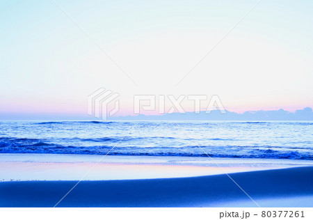 夜明け前の海 茨城県日立市 夜明け前の海 茨城県日立市 80377261