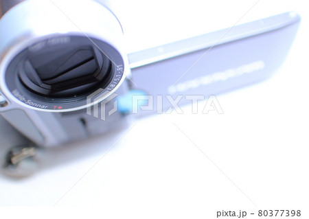 楽しいビデオカメラのイメージ素材 80377398