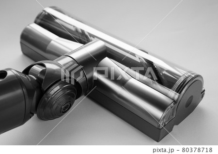 掃除機 ヘッド ノズル クリーナー 先端 吸い込み口 回転 白黒 モノクロ 掃除機 ヘッド ノズル クリーナー 先端 吸い込み口 回転 白黒 モノクロ 80378718