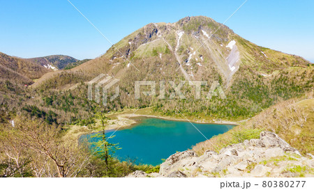 日光白根山登山:五色山~前白根山の稜線から奥白根山・奥五色沼を望む 日光白根山登山:五色山~前白根山の稜線から奥白根山・奥五色沼を望む 80380277
