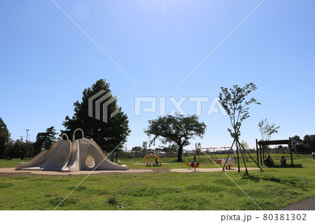 東京都杉並区久我山にある高井戸公園内の遊具 80381302