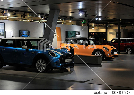 ドイツ本場でBMW　ミュージアム　BMWWelt  80383638