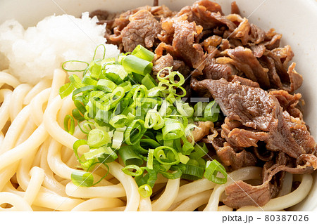 牛肉おろしぶっかけうどん(冷)のアップ。 80387026