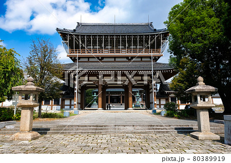 愛知県名古屋市 真宗大谷派名古屋別院 山門 80389919