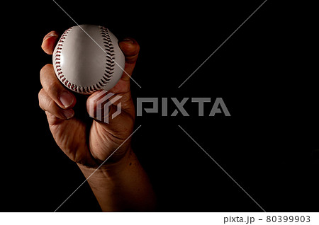 一流野球選手の多彩なボールの握りと変化球投球術 80399903