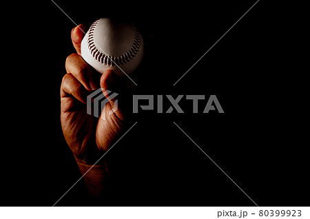 一流野球選手の多彩なボールの握りと変化球投球術 80399923