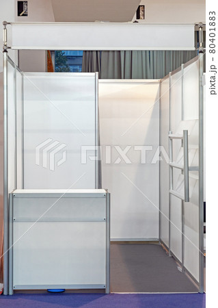 Empty Expo Stand Empty Expo Stand 80401883