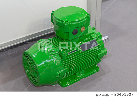 Green Electric Motor Green Electric Motor 80401907