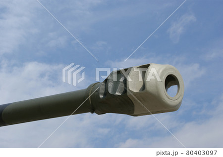 cannon of modern battle tank against the blue sky, Russia cannon of modern battle tank against the blue sky, Russia 80403097