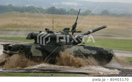 The main Russian tank T-90 80403170