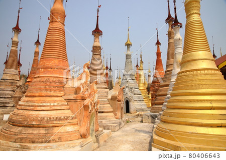 インデイン寺院（インレー湖、ミャンマー） 80406643