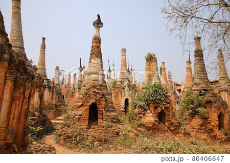 インデイン寺院（インレー湖、ミャンマー） 80406647
