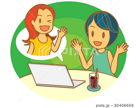 オンラインで楽しくおしゃべりする女性二人 80406668
