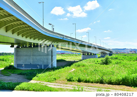 稲城大橋／多摩川を上流／府中市側より望む(東京都府中市)【2021.7】 80408217