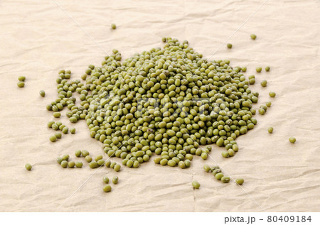 緑豆、八重生、文豆、ムング豆 緑豆、八重生、文豆、ムング豆 80409184