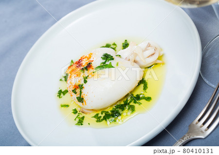 Roasted sepia with green sauce 80410131