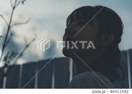 10代後半女子 80411582