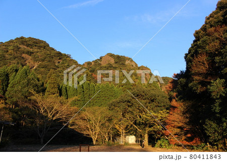 佐賀　黒髪山　竜門峡登山口から山頂(天童岩）への登山コースの景観 80411843