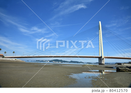 和歌山マリーナシティに架かるサンブリッジ　【和歌山県和歌山市】 80412570