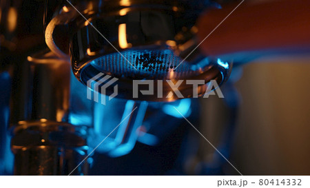 Pour espresso rom bottomless portafilter with neon light Pour espresso rom bottomless portafilter with neon light 80414332