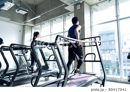フィットネス　スポーツジム　ランニング　トレーニング　エクササイズ 80417041