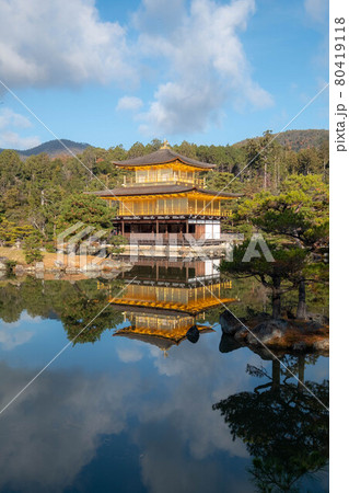 鏡映しの金閣寺 80419118