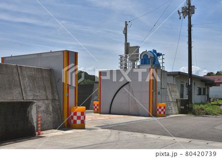 津波・高潮防災設備 陸上設置型フラップゲート式可動防潮堤 津波・高潮防災設備 陸上設置型フラップゲート式可動防潮堤 80420739