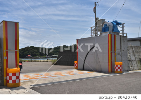津波・高潮防災設備 陸上設置型フラップゲート式可動防潮堤 津波・高潮防災設備 陸上設置型フラップゲート式可動防潮堤 80420740