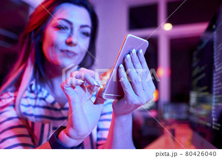 Female Coders Testing New App Female Coders Testing New App 80426040