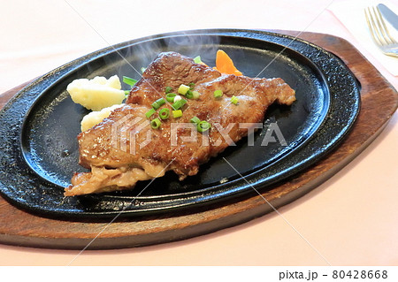 ステーキ屋の米沢牛ステーキランチセット 80428668