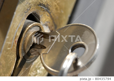 Key Key 80435794