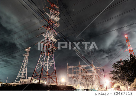 佐賀県　西九州変電所の夜景 80437518