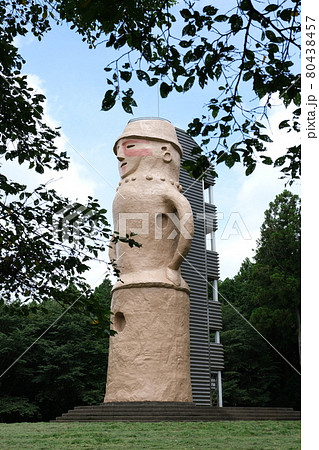 横から見たはにわタワー 80438457