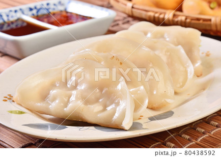 Fried dumplings 80438592
