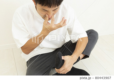 靴下の臭い 80443907