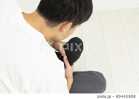 靴下の臭い 靴下の臭い 80443908
