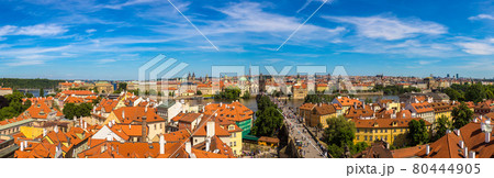 Panoramic aerial view of Prague 80444905