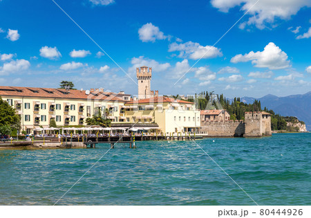 Sirmione on lake Garda 80444926